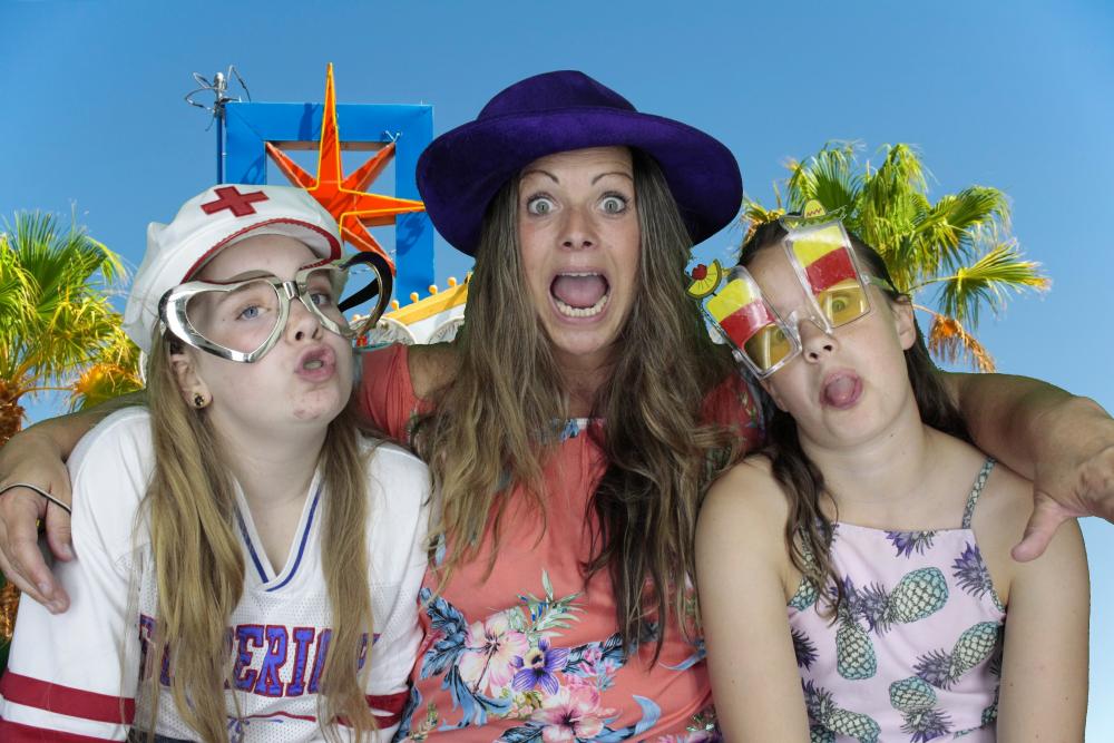 Fun Day | View more photos from the event at gallery.myphotoboothexperience.co.uk/u/MyPhotoBoothExperienceLtd/Fun-Day